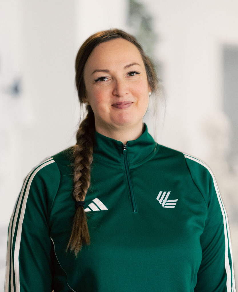 Jenni Vainionpää - koulutettu hieroja - urheiluhieroja - purentalihasten hieronta